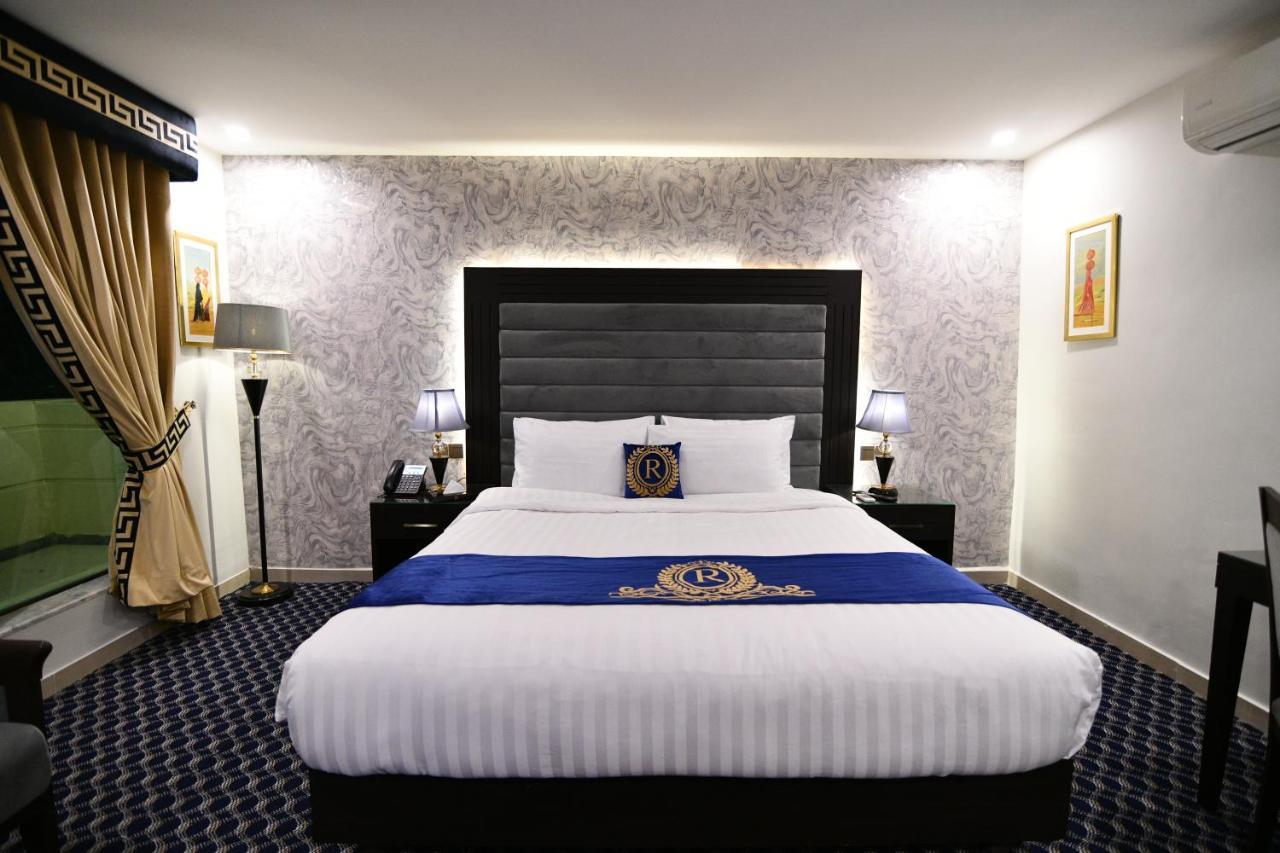 Royal Regency Hotel Исламабад Экстерьер фото