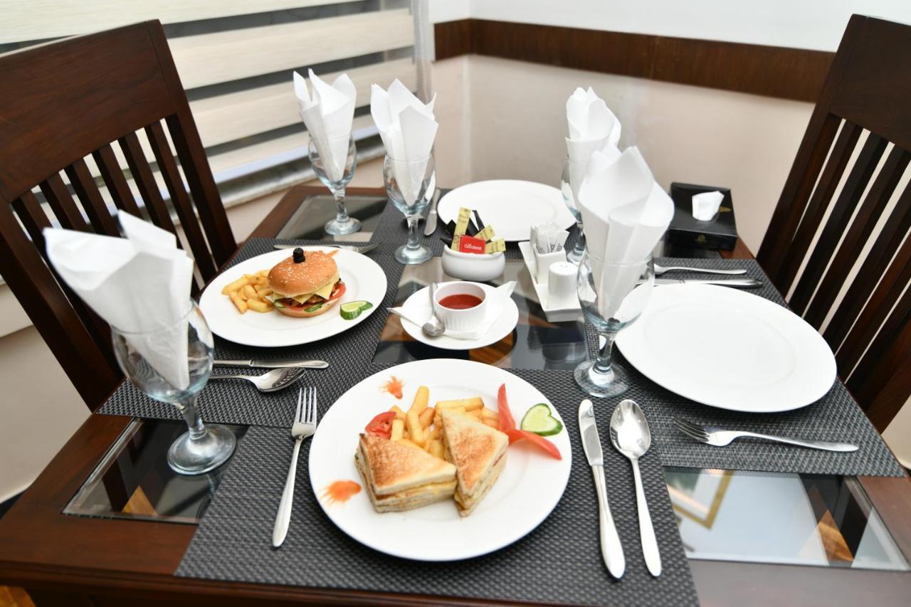 Royal Regency Hotel Исламабад Экстерьер фото